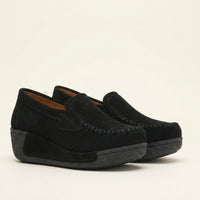 Women's Velvet-Touch Leather Wedge Loafer
