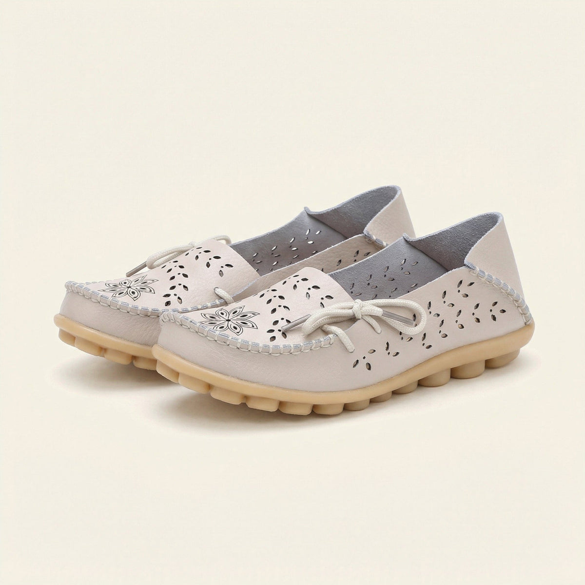 Women's Perforated Lace-Up Driving Loafer