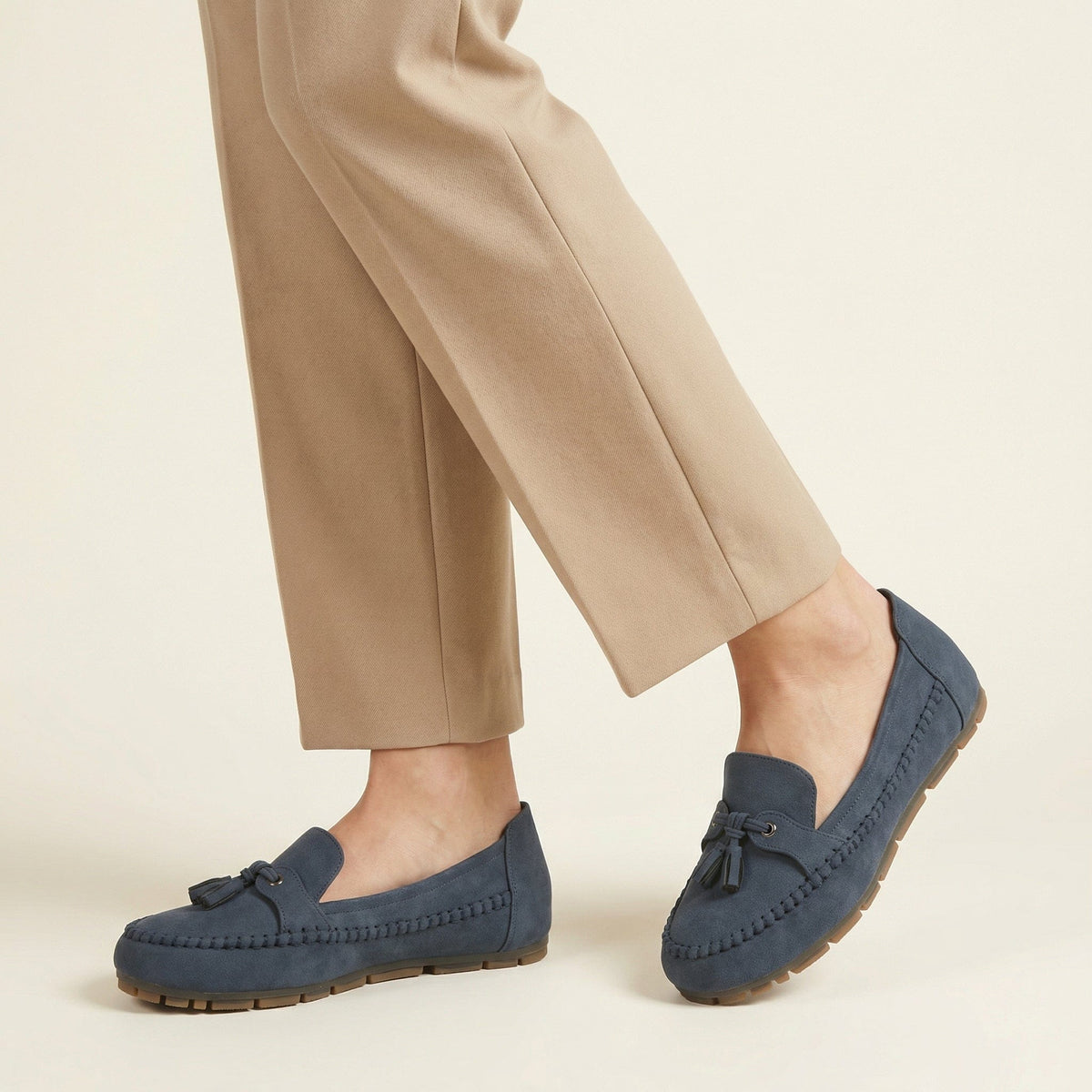 Women's Flat Tassel Loafer
