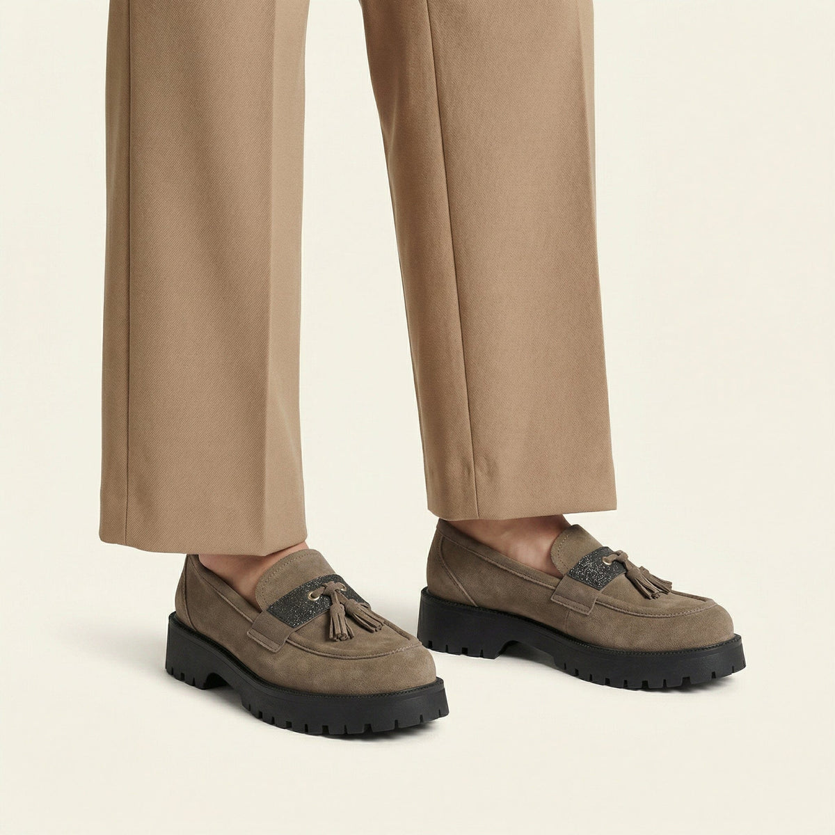 Women's Suede Platform Tassel Loafer