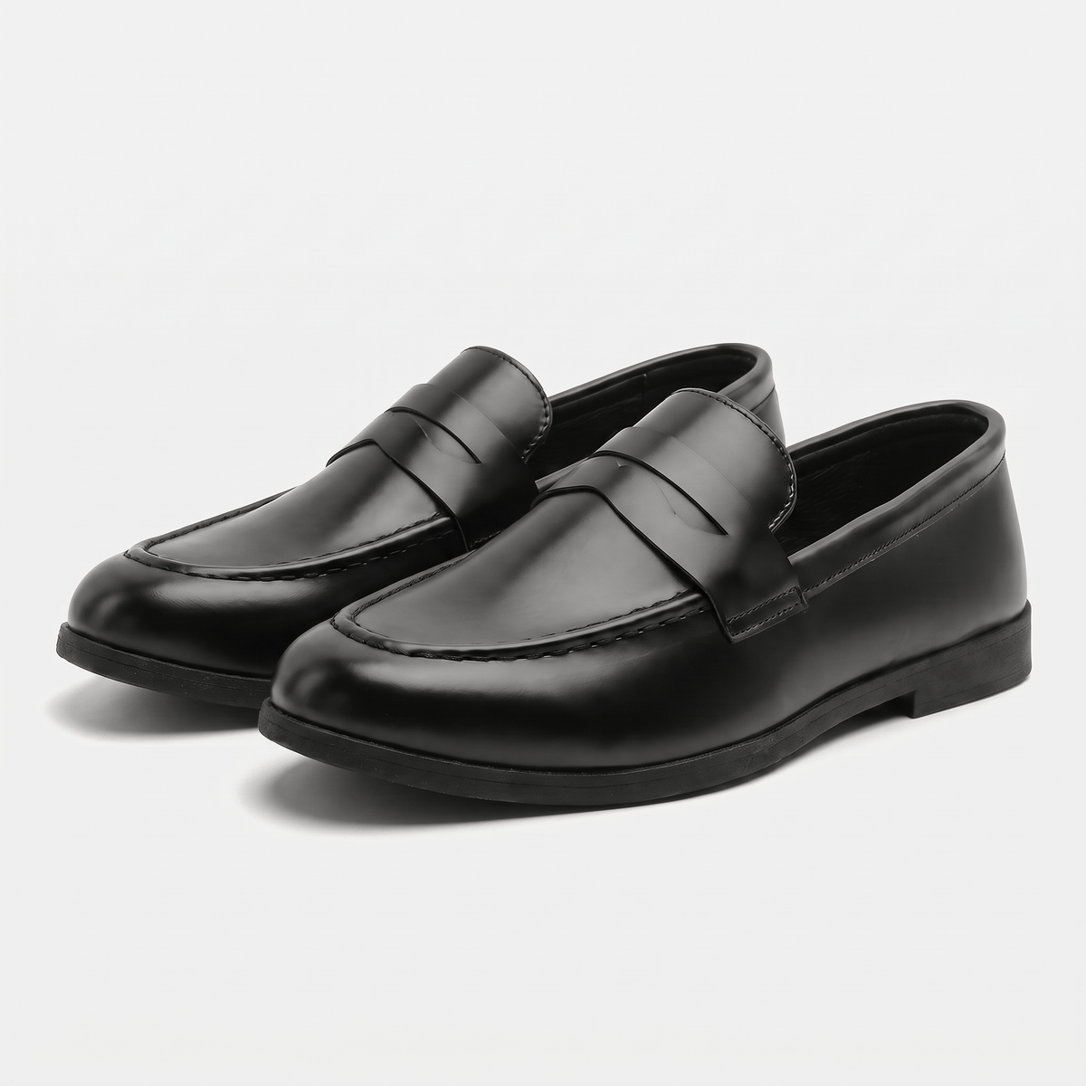 Men's Classic Black Smooth Leather Penny Loafer