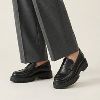 Women's Croc-Embossed Leather Platform Loafer