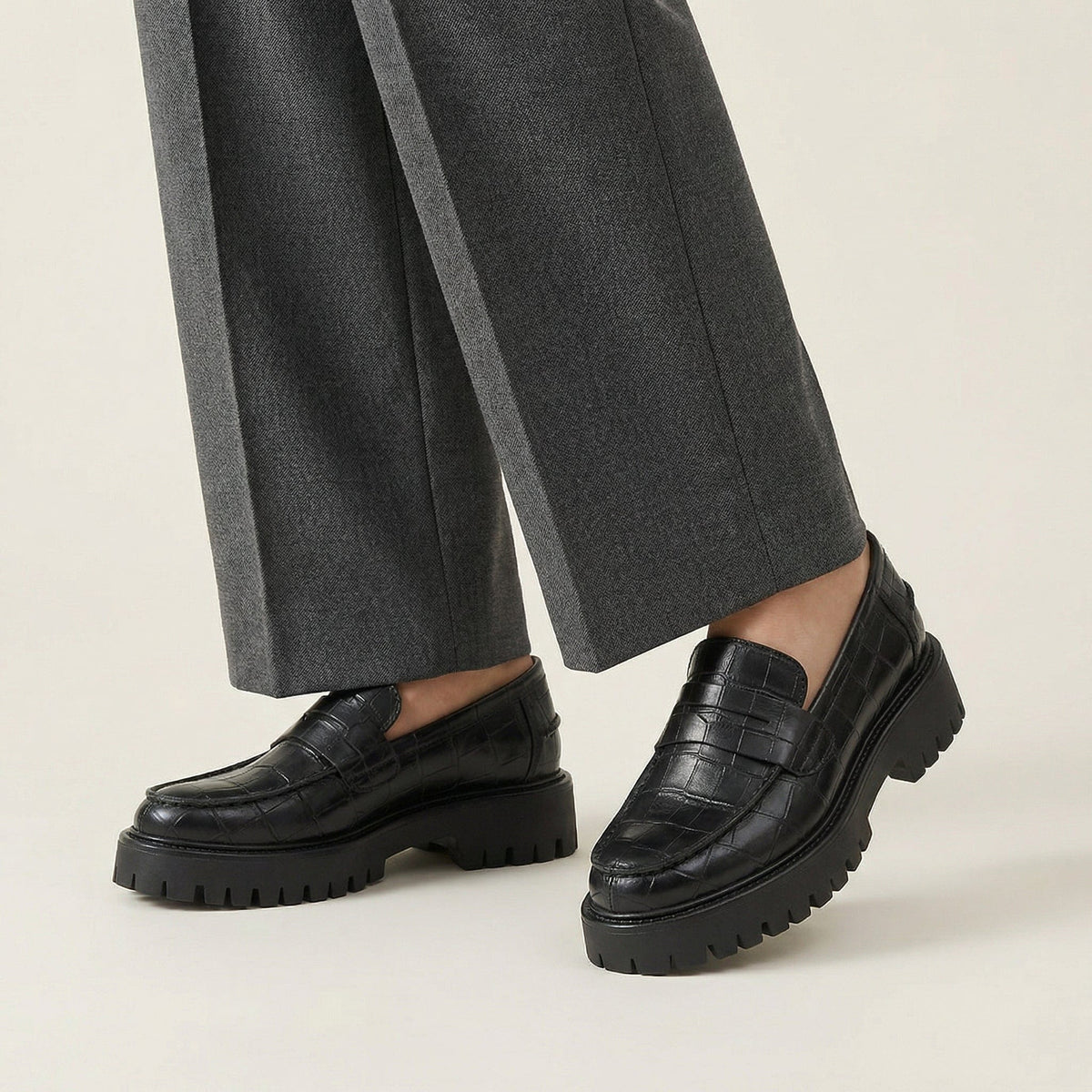 Women's Croc-Embossed Leather Platform Loafer
