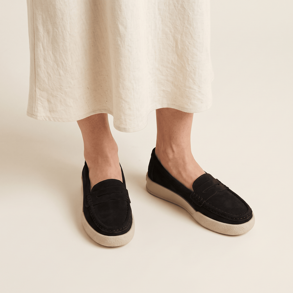 Women's Round-Toe Suede Penny Loafer Flats