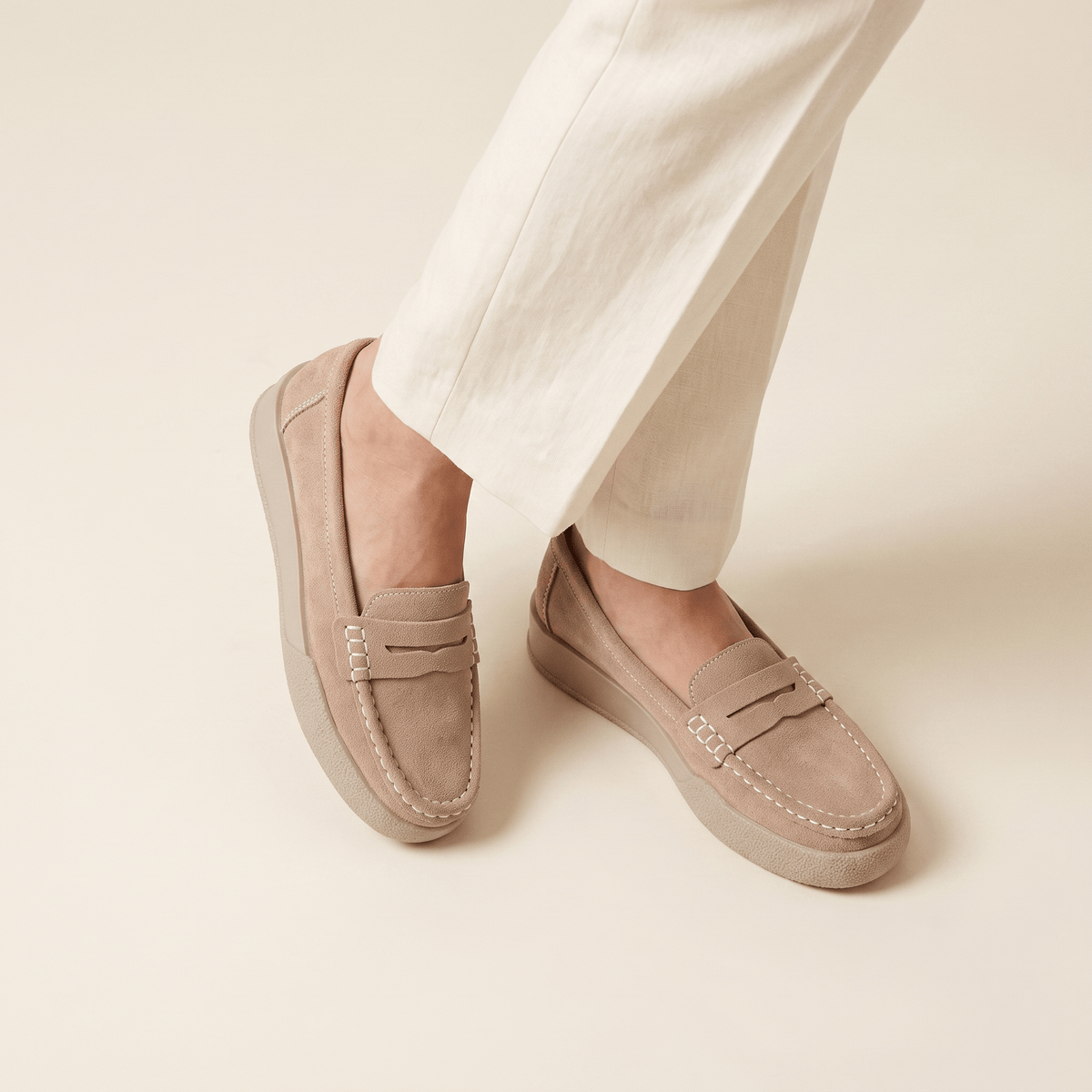 Women's Round-Toe Suede Penny Loafer Flats